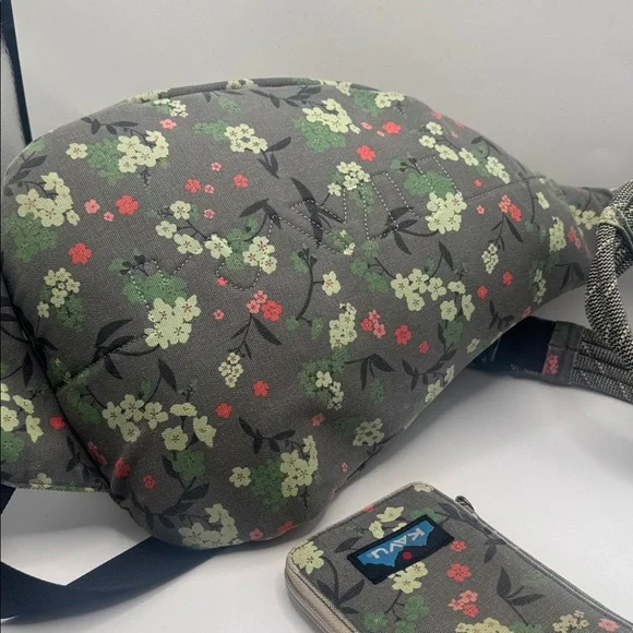 Kacy Sling Rope Bag “Forest Blossom” billfold included - Picture 7 of 11